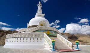 Shanti-Stupa-rajgir